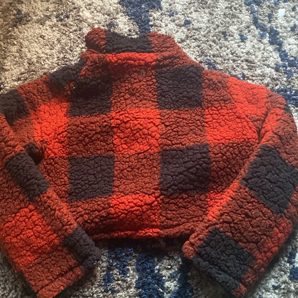 Buffbunny Reversible Cropped Pull Over - image 3